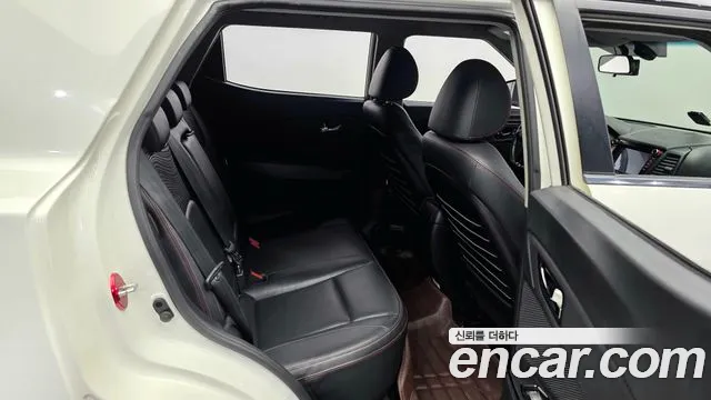 KG_Mobility_Ssangyong TIBOLI 2016 thumb 10