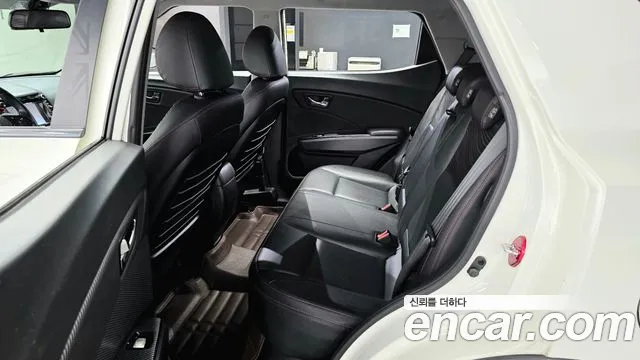 KG_Mobility_Ssangyong TIBOLI 2016 thumb 12