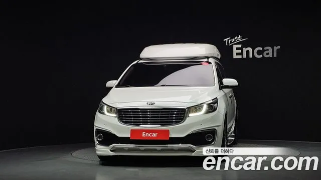 Kia Carnival 2017 thumb 3