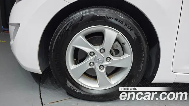 Hyundai Avante 2012 thumb 5