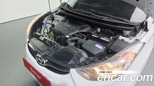 Hyundai Avante 2012 thumb 6