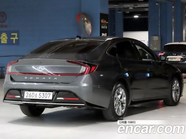 Hyundai Sonata 2022 thumb 2