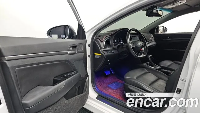 Hyundai Avante 2018 thumb 9