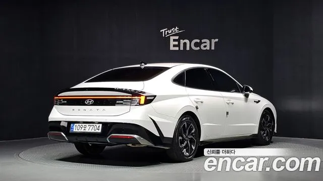 Hyundai Sonata 2023 thumb 2