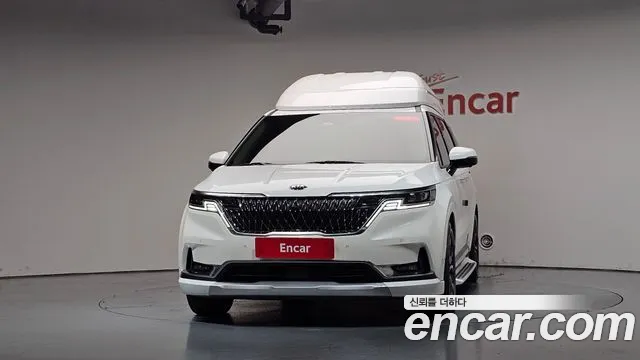 Kia Carnival 2021 thumb 2