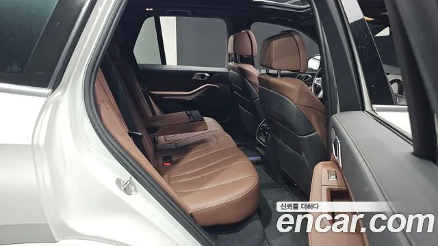BMW X5 2020 thumb 11