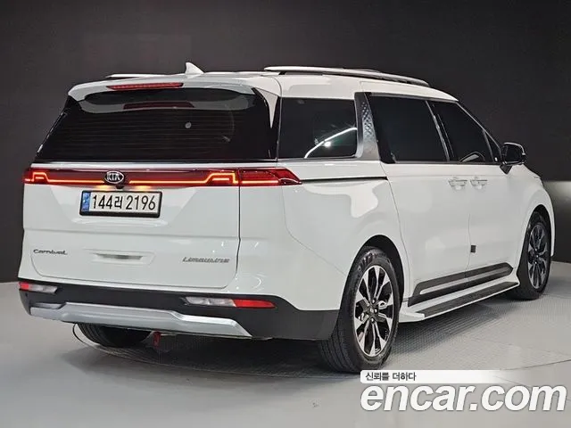Kia Carnival 2020 thumb 4