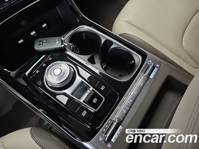 Kia Carnival 2020 thumb 8
