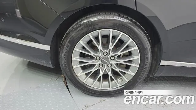Genesis G80 2022 thumb 5