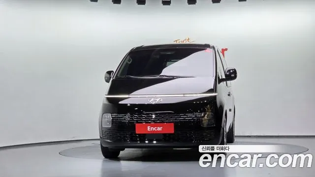 Hyundai Staria 2022 thumb 3