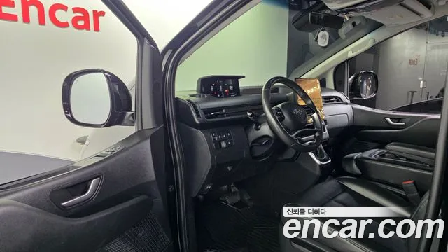 Hyundai Staria 2022 thumb 10