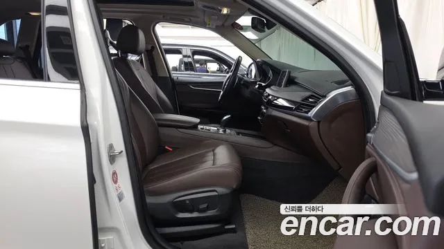 BMW X5 2017 thumb 11