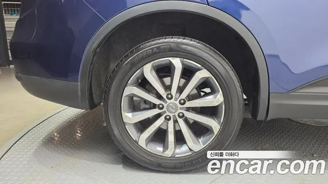 Renault-KoreaSamsung Koleos 2020 thumb 5