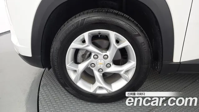 ChevroletGMDaewoo Tracker 2023 thumb 4
