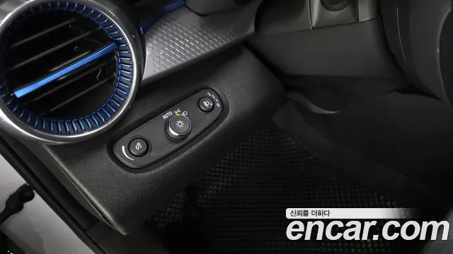 ChevroletGMDaewoo Tracker 2023 thumb 12