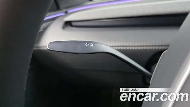 Tesla Model Y 2026 thumb 12