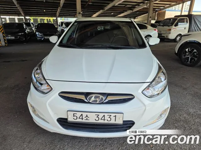 Hyundai Accent 2012 thumb 12