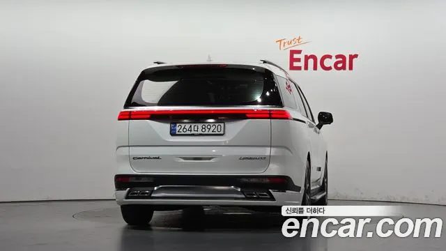 Kia Carnival 2020 thumb 4