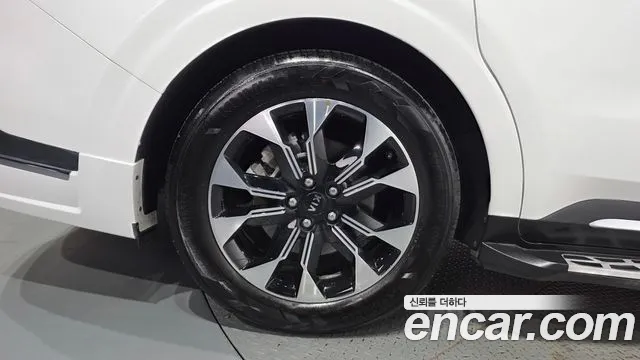 Kia Carnival 2020 thumb 5