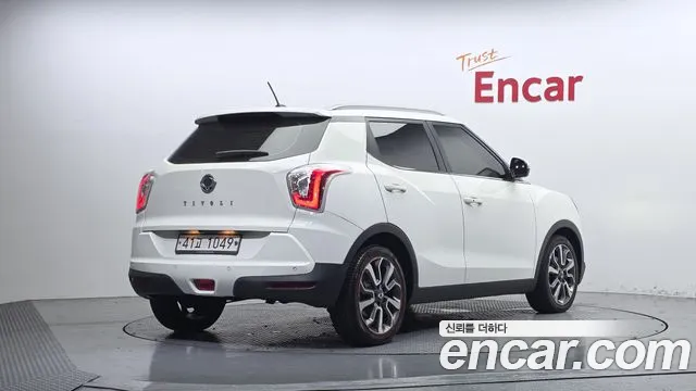 KG_Mobility_Ssangyong TIBOLI 2015 thumb 2