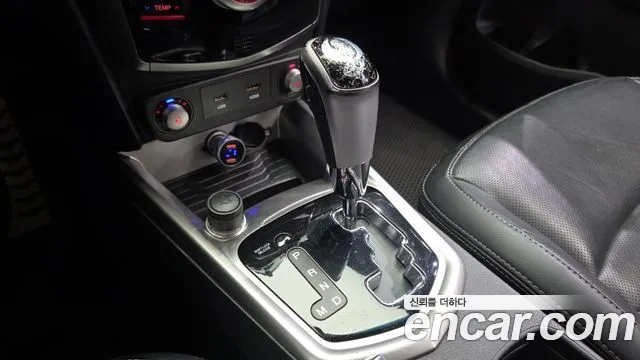 KG_Mobility_Ssangyong TIBOLI 2015 thumb 9