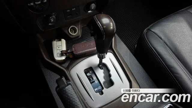 KG_Mobility_Ssangyong Rexton 2015 thumb 9