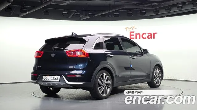 Kia Niro 2018 thumb 2