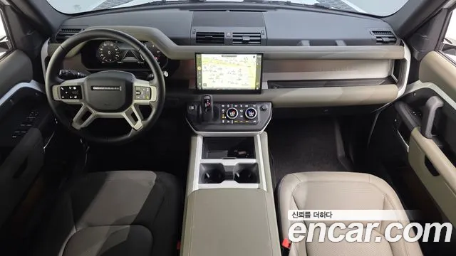 Land Rover Defender 2025 thumb 9