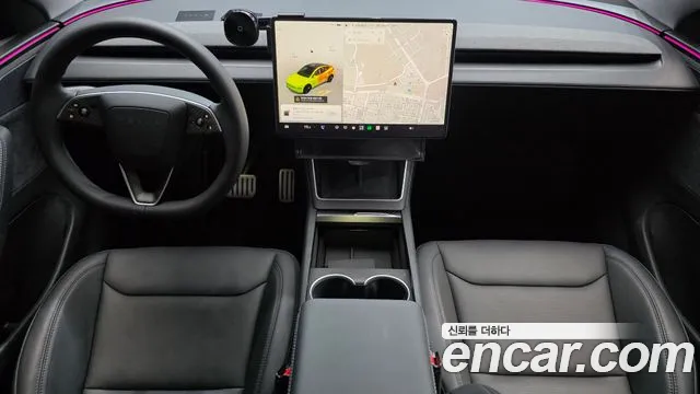 Tesla Model Y 2025 thumb 7