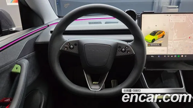 Tesla Model Y 2025 thumb 12