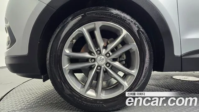 Hyundai Santa Fe 2016 thumb 5