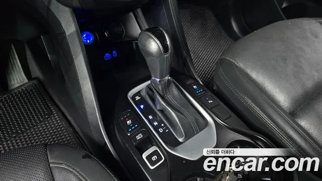 Hyundai Santa Fe 2016 thumb 9