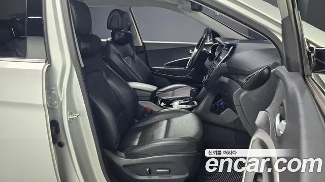 Hyundai Santa Fe 2016 thumb 10