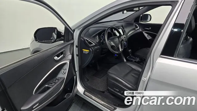 Hyundai Santa Fe 2016 thumb 11