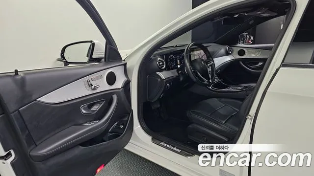 Mercedes-Benz E-Класс 2020 thumb 10