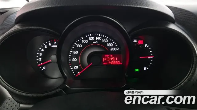 Kia Ray 2015 thumb 8