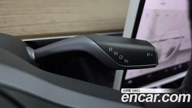 Tesla Model Y 2021 thumb 8