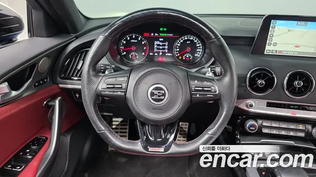 Kia Stinger 2018 thumb 12