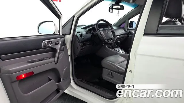 KG_Mobility_Ssangyong KORANDO 2014 thumb 10