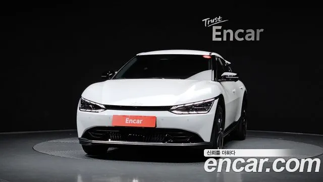 Kia EV6 2023 thumb 3