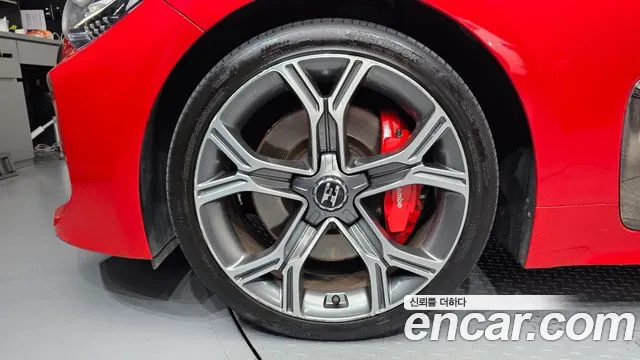 Kia Stinger 2018 thumb 5