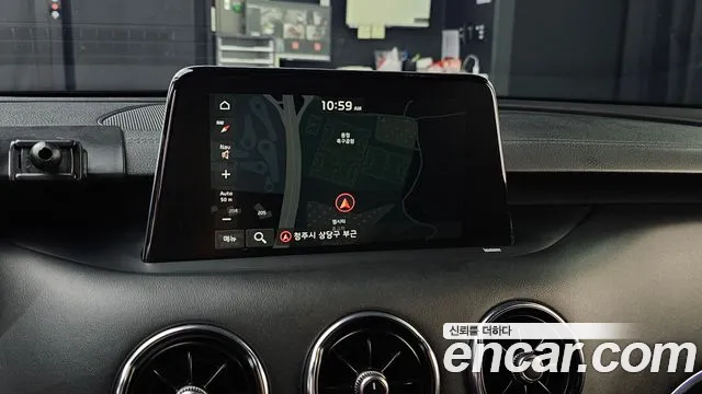 Kia Stinger 2018 thumb 12