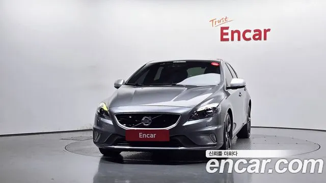 Volvo V40 2016 thumb 3