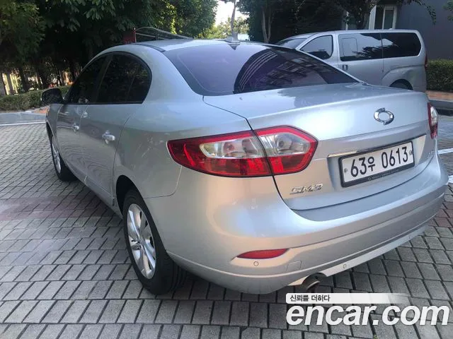 Renault-KoreaSamsung Fluence 2015 thumb 2