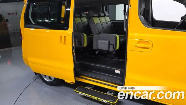 Hyundai Starex 2021 thumb 11