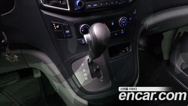 Hyundai Starex 2019 thumb 9