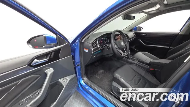 Volkswagen Jetta 2023 thumb 9