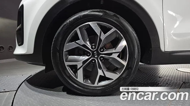 Kia Sportage 2018 thumb 5