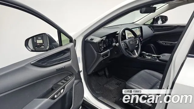 Lexus NX 2022 thumb 10