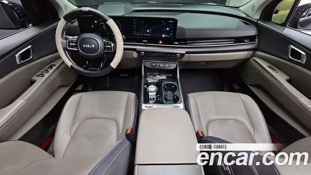 Kia Carnival 2023 thumb 6